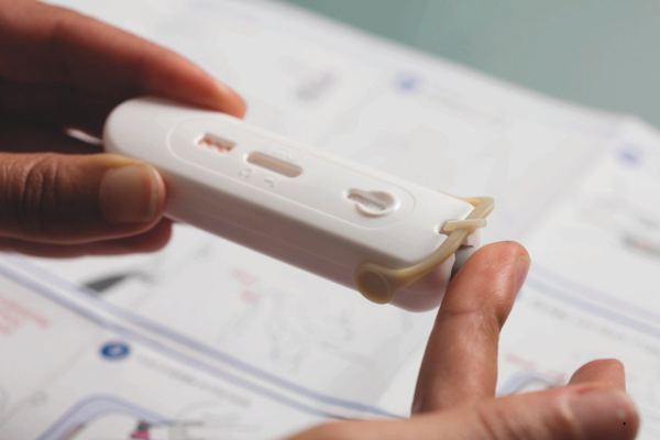 Atomo HIV test
